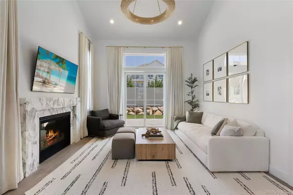 Yaphank, NY 11980,140 Celine LN #12