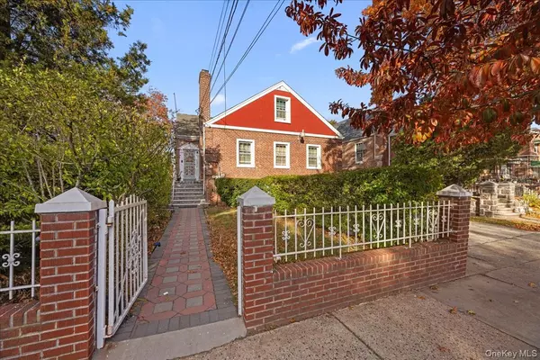 Bronx, NY 10469,945 E 222nd ST