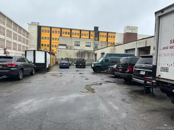 Yonkers, NY 10701,161 Saw Mill River RD