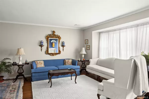 Greenlawn, NY 11740,6 Kipling DR