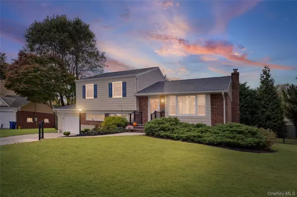 Greenlawn, NY 11740,6 Kipling DR