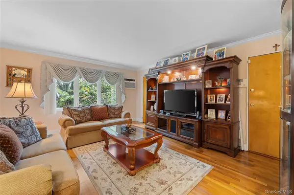 Brooklyn, NY 11214,301 Bay 19th ST #B