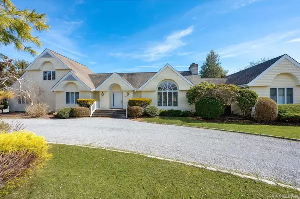 Remsenburg, NY 11960,16 Laila LN