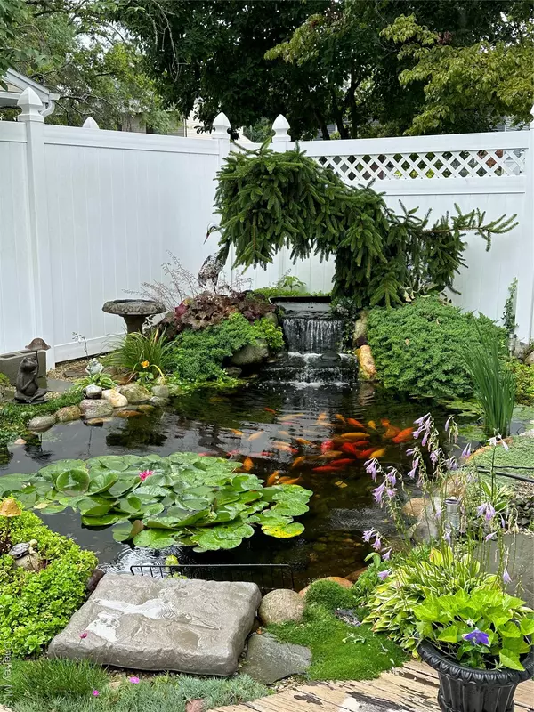 Nesconset, NY 11767,155 Alexander AVE