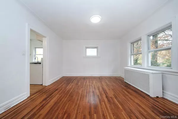 Larchmont, NY 10538,4 Pine Brook DR