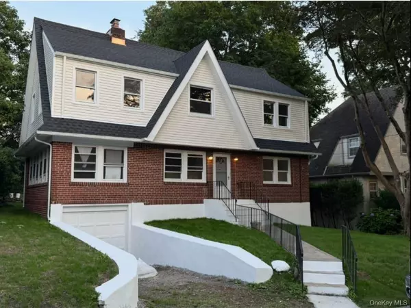 4 Pine Brook DR, Larchmont, NY 10538