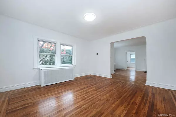 Larchmont, NY 10538,4 Pine Brook DR