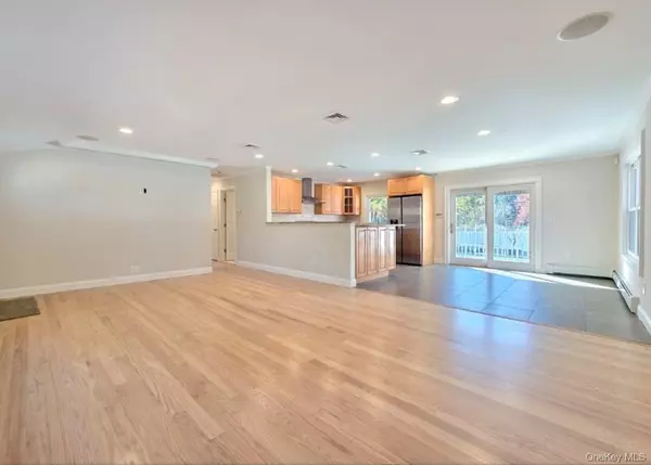 Centereach, NY 11720,124 S Coleman RD