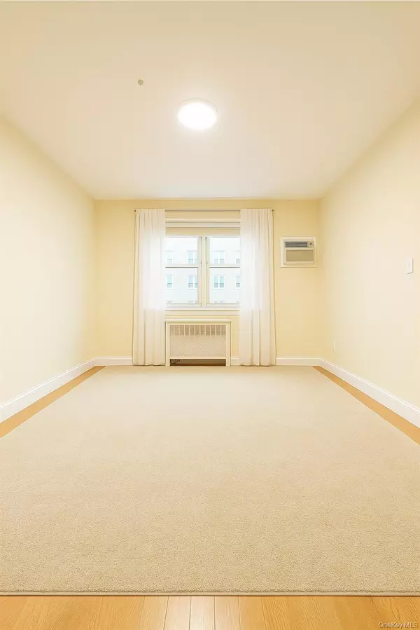 Flushing, NY 11367,15244 Jewel AVE #102A