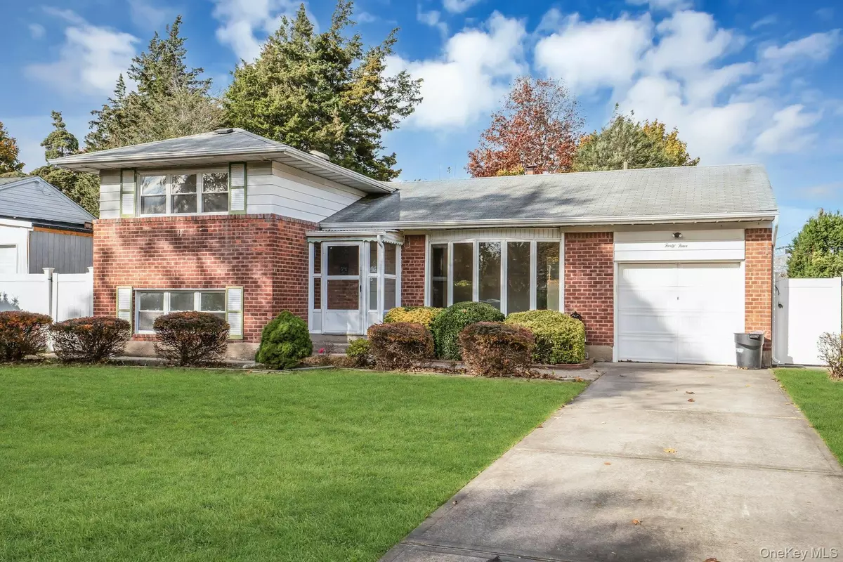 Commack, NY 11725,44 Delaware AVE