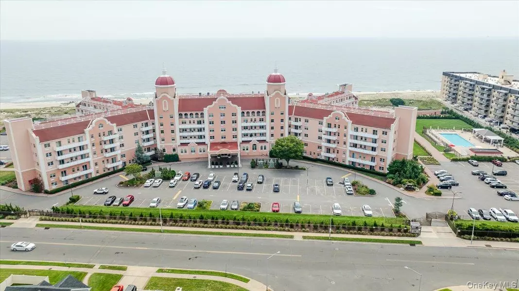 2 Richmond RD #3U, Lido Beach, NY 11561