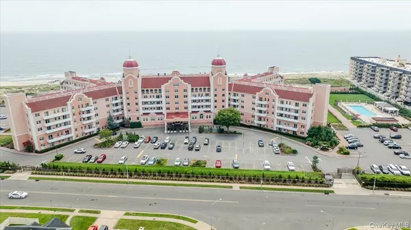 Lido Beach, NY 11561,2 Richmond RD #3U