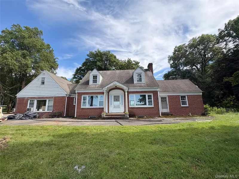 660 Wheeler Hill RD, Hughsonville, NY 12590