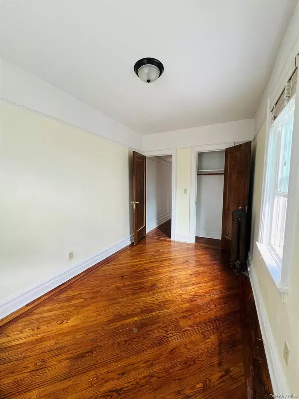 Brooklyn, NY 11228,1042 70th ST