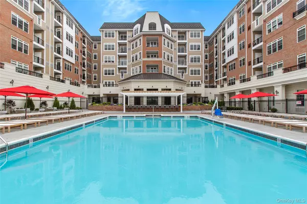 Westbury, NY 11590,990 Corporate DR #412