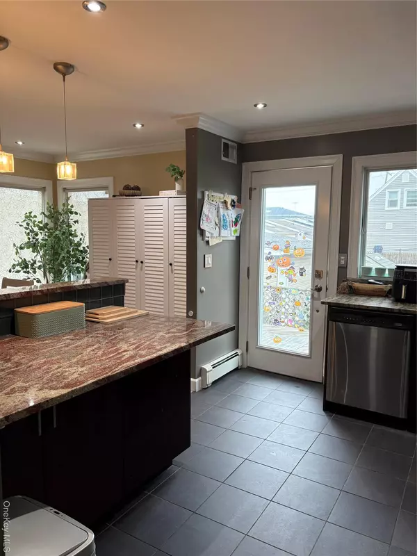 Seaford, NY 11783,3610 Ionia ST