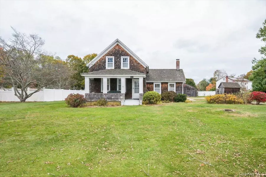 811 Locust AVE, Bohemia, NY 11716