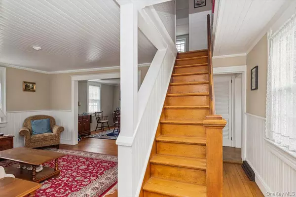 Bohemia, NY 11716,811 Locust AVE