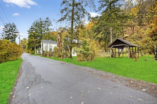 Kingston, NY 12401,81 Dewitt ST