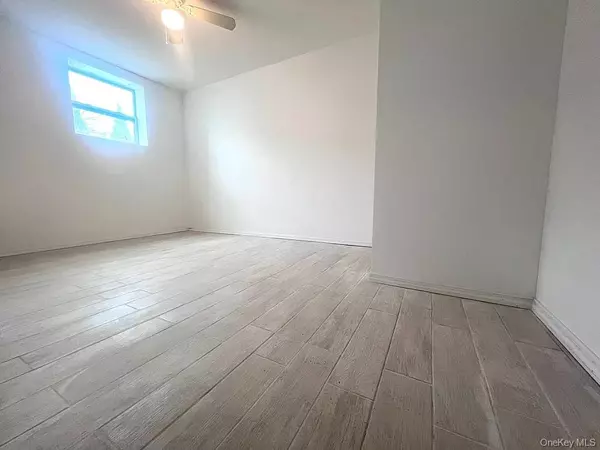 Ronkonkoma, NY 11779,486 Ontario ST