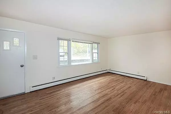 Halesite, NY 11743,27 Potter LN