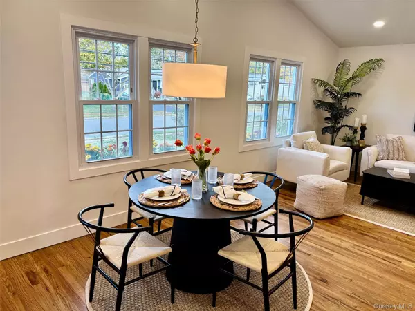 Sayville, NY 11782,209 Loop DR