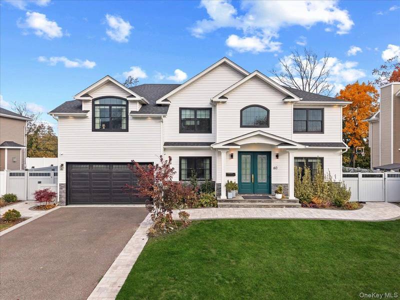 60 Moss LN, Jericho, NY 11753
