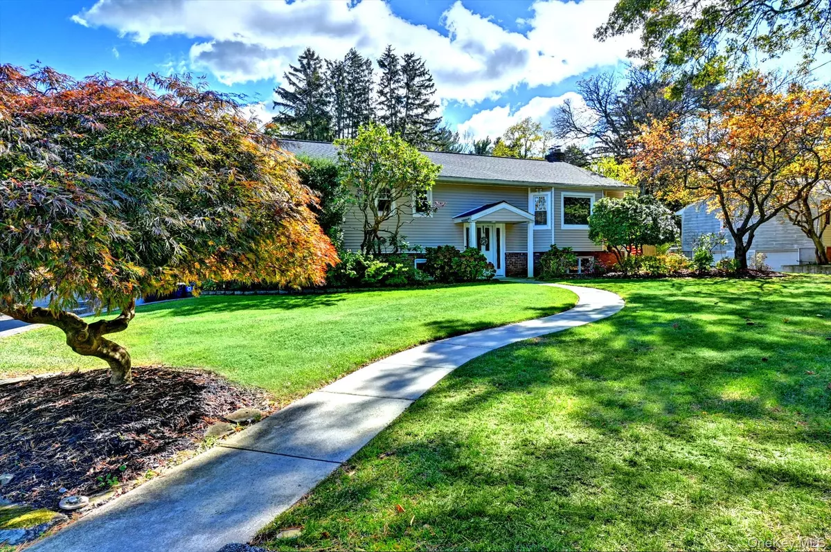 Huntington Station, NY 11746,8 Prairie RD