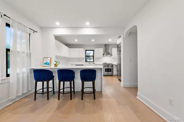 Bayside, NY 11361,3611 221st ST