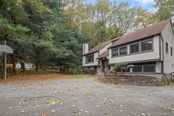 Central Valley, NY 10917,383 Route 32