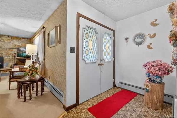 Sparrowbush, NY 12780,642 State Route 42