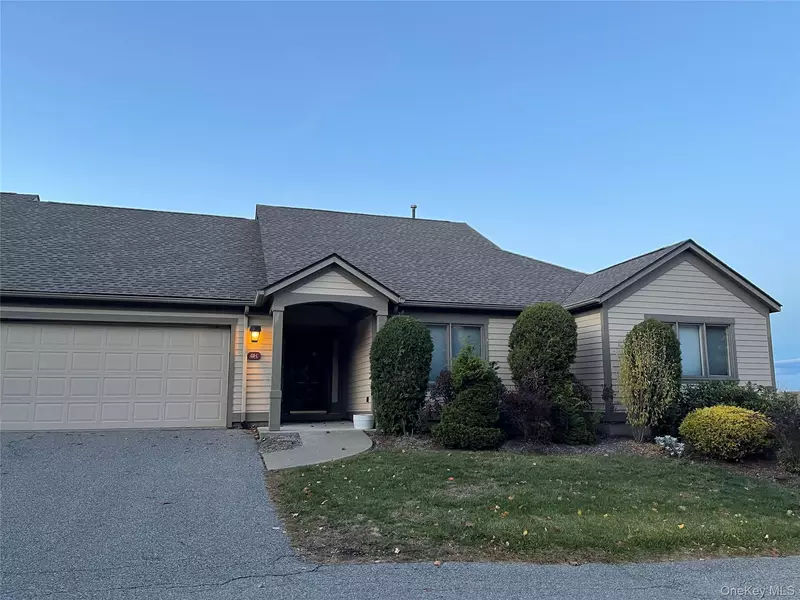 418 Heritage HLS #C, Somers, NY 10589