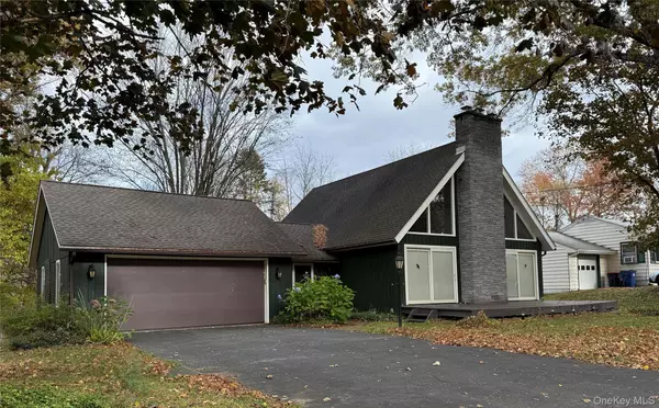 21 Cramer RD, Rhinebeck, NY 12572