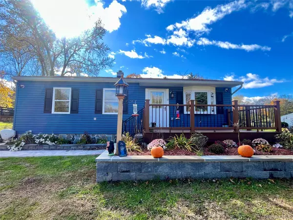 17 Wickham DR, Warwick, NY 10990