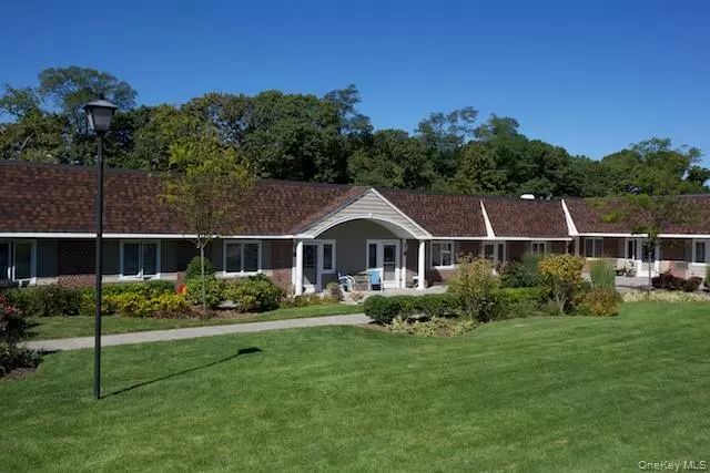 East Islip, NY 11730,255 E Main ST #51