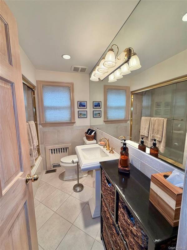 Fresh Meadows, NY 11365,5335 192nd ST