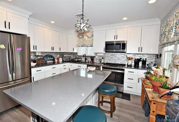 Baldwin, NY 11510,1031 Van Buren ST