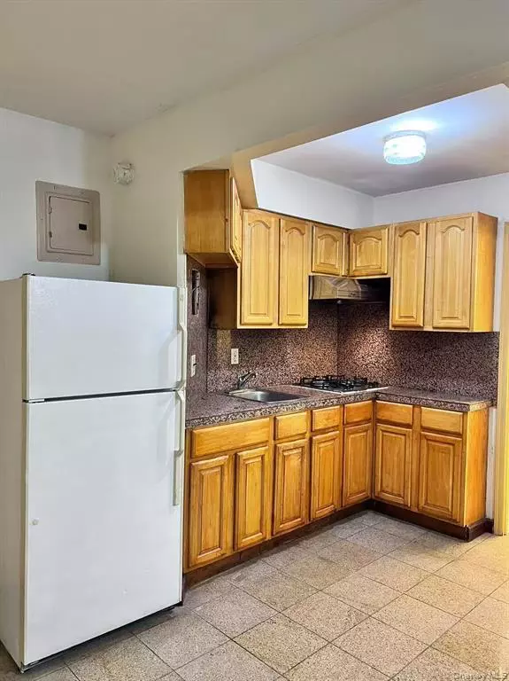 Corona, NY 11368,37-30 103 ST #2B