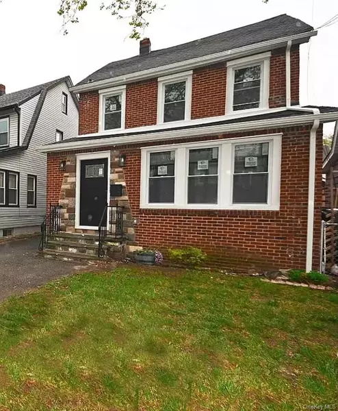 112-29 200th ST, Jamaica, NY 11412