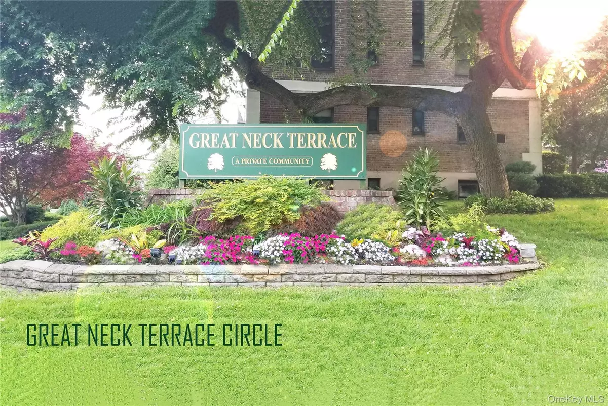 Great Neck, NY 11021,7 Terrace #3H
