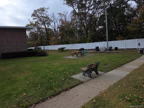 Levittown, NY 11756,267 n newbridge 267 N NEWBRIDGE RD