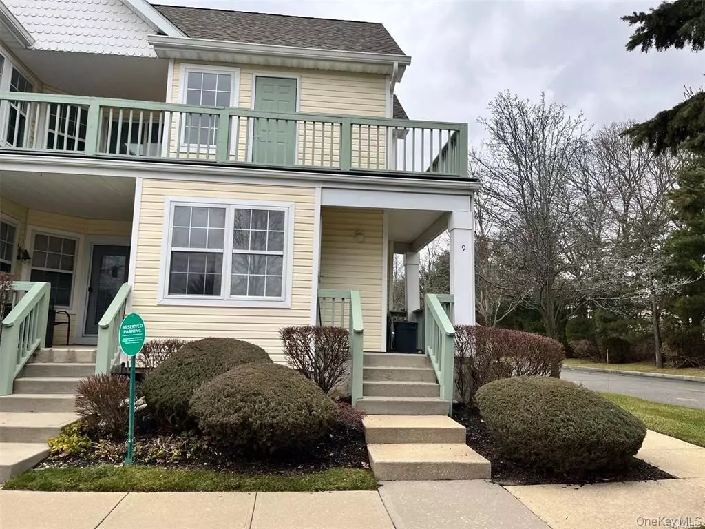 Port Jefferson Station, NY 11776,9 Commodore CIR