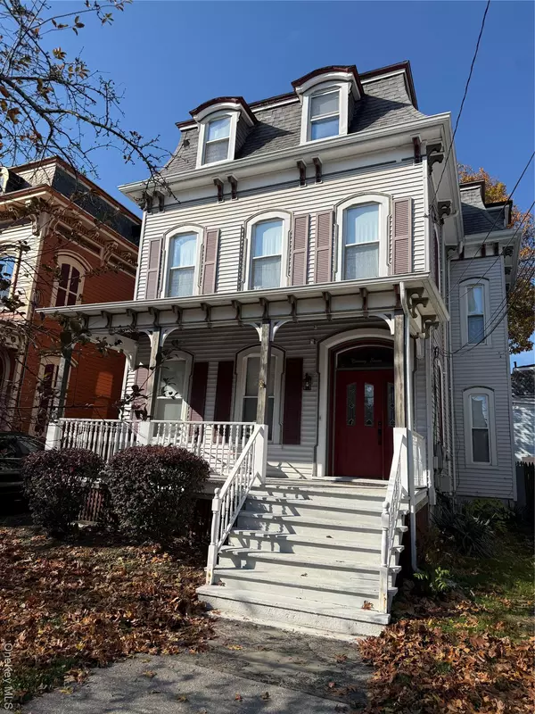 Poughkeepsie, NY 12601,27 Balding AVE #1