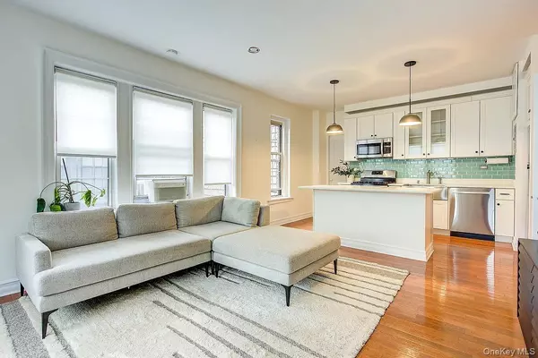 Forest Hills, NY 11375,6 Burns ST #43