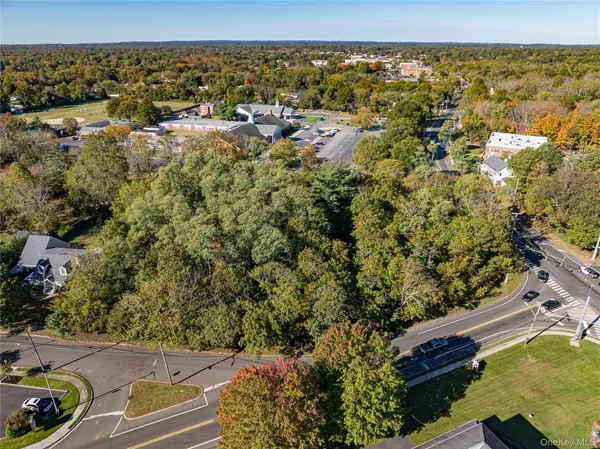 Smithtown, NY 11780,Middle Country RD