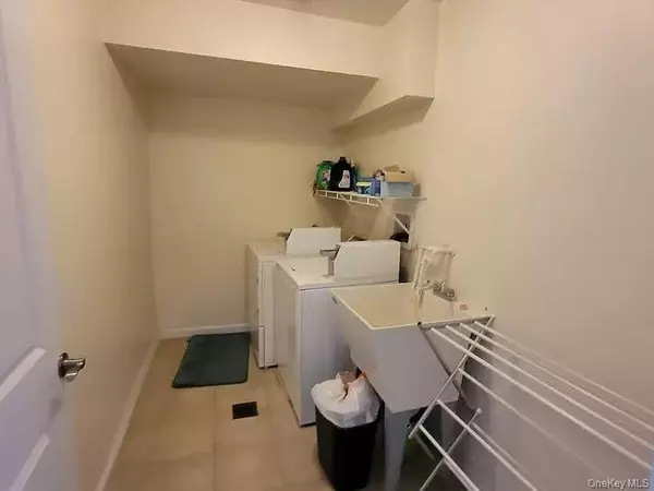 Bayside, NY 11358,3617 194th ST