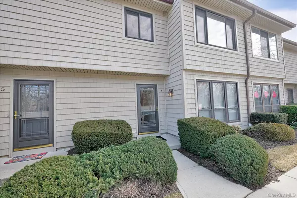 Wantagh, NY 11793,4 Stanford CT