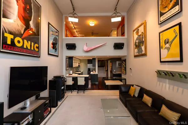 1 Landmark SQ #103, Port Chester, NY 10573