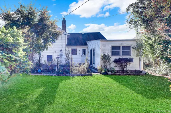 Massapequa, NY 11758,31 Poplar ST