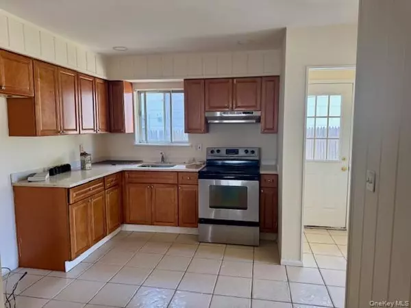 Mastic, NY 11950,102 Southaven AVE